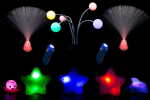 Zestaw świecących w ciemności zabawek